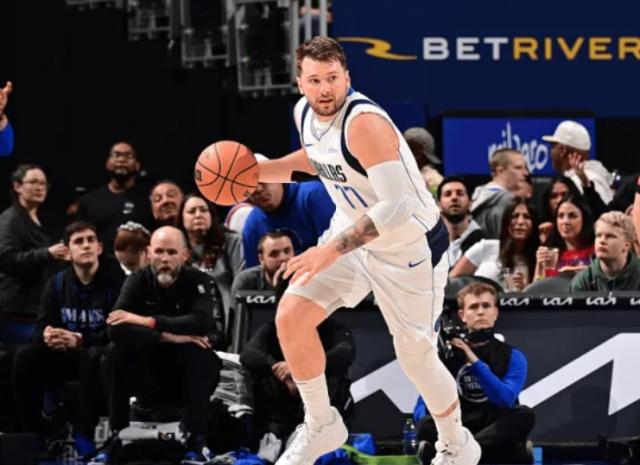 开云下载-韦少已非三双代名词 东契奇刷两纪录再破三双极限